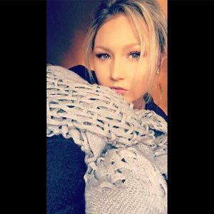 Meet your Posher, Elle